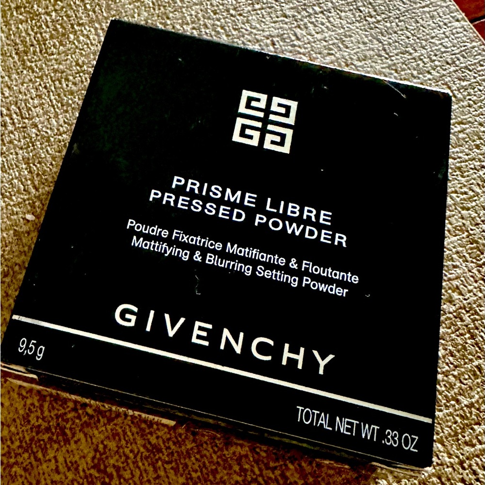 Givenchy pressed powder